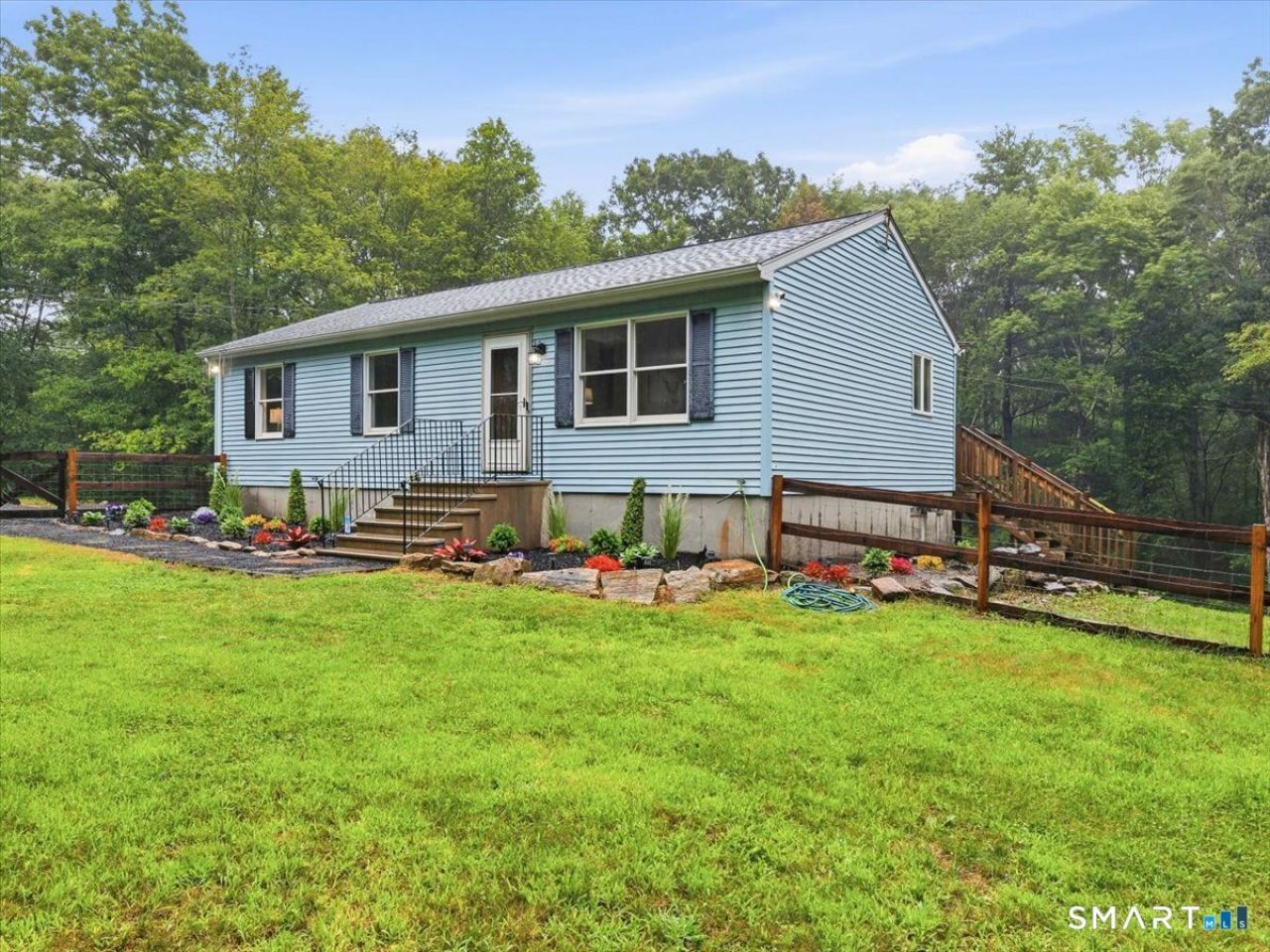 816 Gibson Hill, Sterling, CT 06377 Main Photo