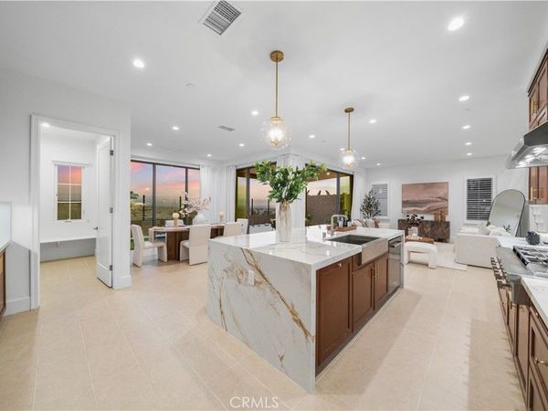 149 Summerland, Irvine, CA 92602