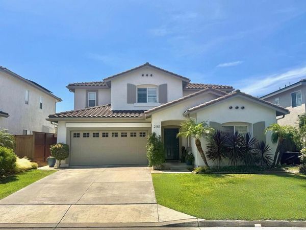 2151 Island Shore Way, San Marcos, CA 92078