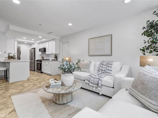 1042 Calle Del Cerro, Unit 203, San Clemente, CA 92672