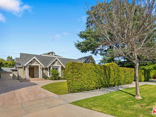 512 N Linden Drive, Beverly Hills, CA 90210