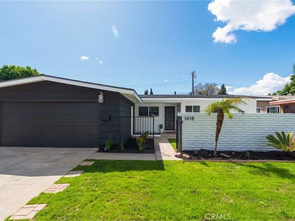 1018 N Wright, Santa Ana, CA 92701