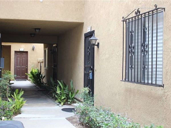 1447 Kauai, West Covina, CA 91792