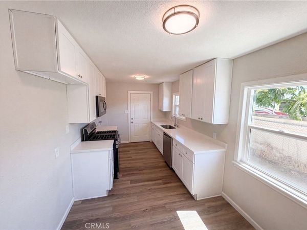 1374 El Nita, Hemet, CA 92544