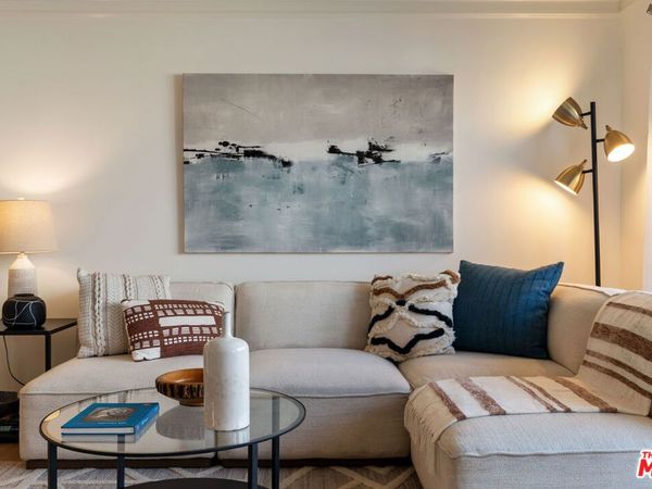1021 12th Street, Unit 203, Santa Monica, CA 90403