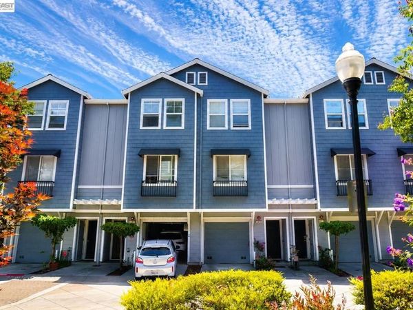 693 Chase Ave, Hayward, CA 94541