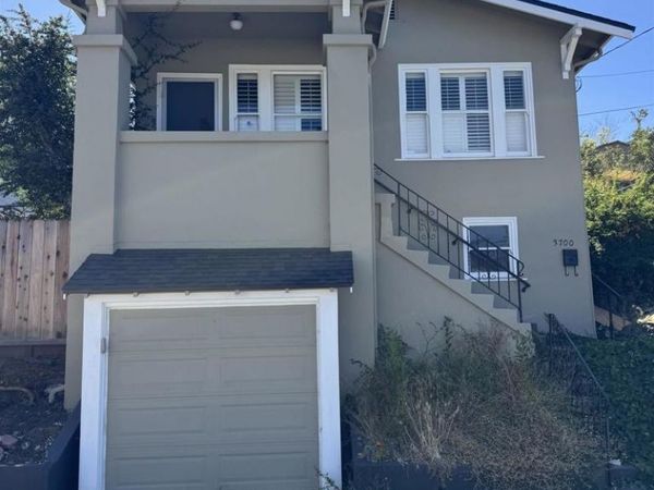 3700 Laguna Ave, Oakland, CA 94602