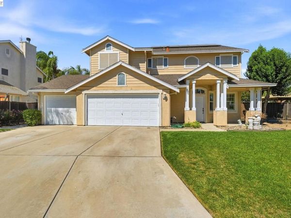 2833 Clover Hill Ct, Tracy, CA 95377