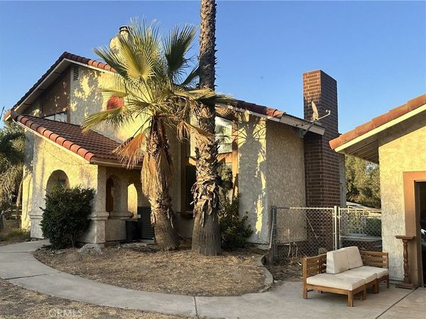 3819 E Phillips Blvd., Pomona, CA 91766