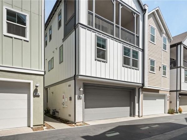 8336 N Peyton Way, West Hills, CA 91304