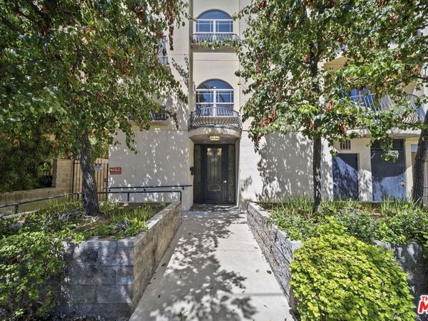 5315 Bellingham Avenue, Unit 204, Los Angeles, CA 91607