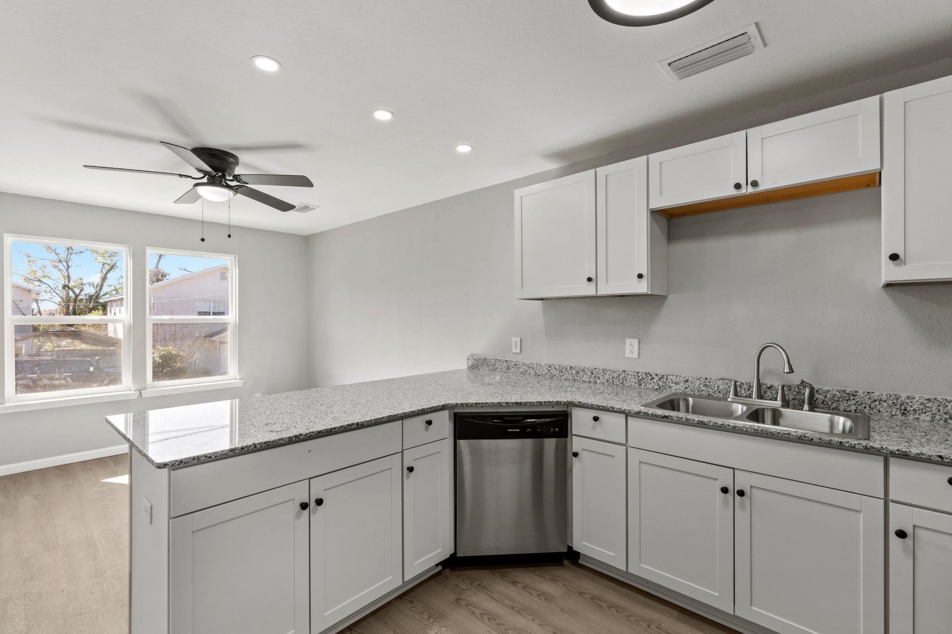 1402 George Calvin Bless Way, Unit 1,2,3,4, Tallahassee, FL 32310 Photo