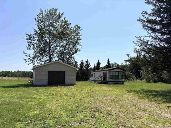 3123 County 416 23rd Road, Escanaba Twp, MI 49818