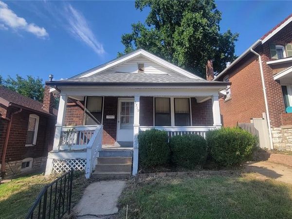 3719 Neosho Street , St Louis, MO 63116