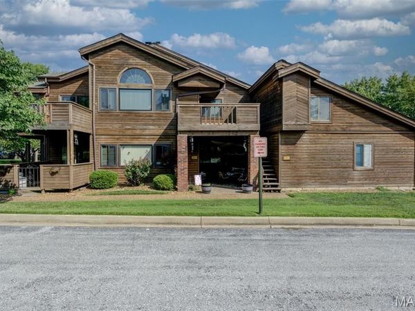 1002 Hemingway Lane, Unit H, Weldon Spring, MO 63304