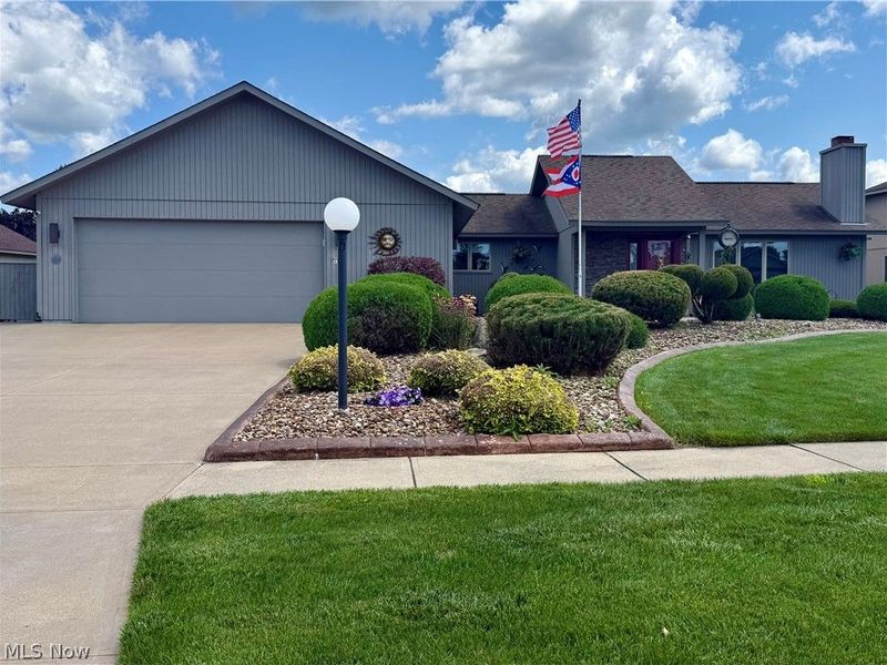 33065 Cobblestone Circle , North Ridgeville, OH 44039 Photo 1