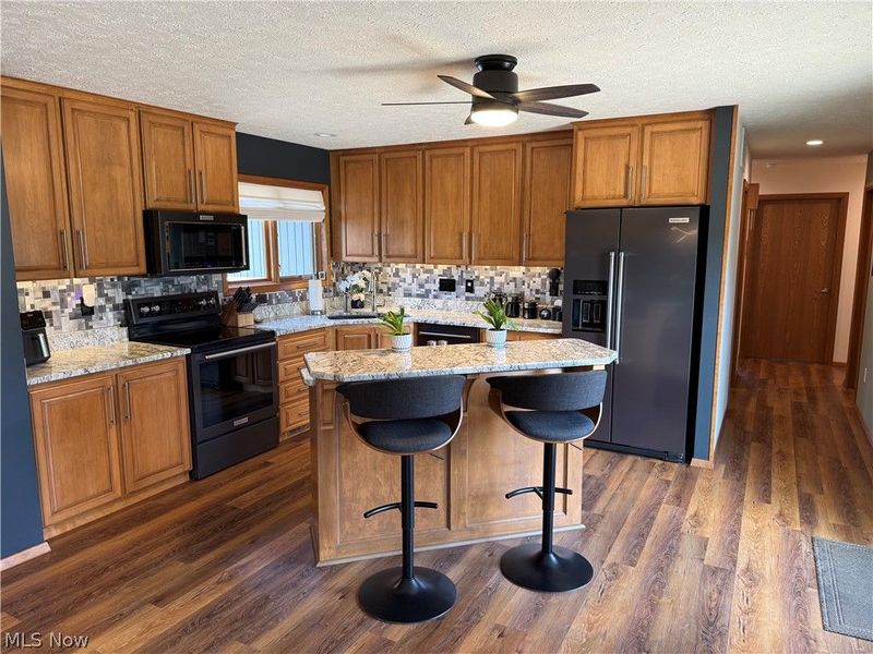 33065 Cobblestone Circle , North Ridgeville, OH 44039 Photo 13