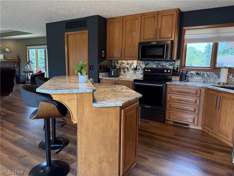 33065 Cobblestone Circle, North Ridgeville, OH 44039 Photo 15