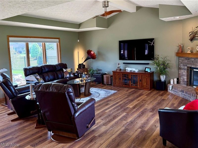 33065 Cobblestone Circle , North Ridgeville, OH 44039 Photo 3