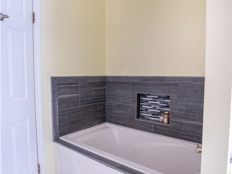 40 The Ledges, Unit 1C, Poland, OH 44514 Photo 25