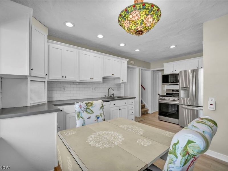 579 Lindberg Boulevard , Berea, OH 44017 Photo 15