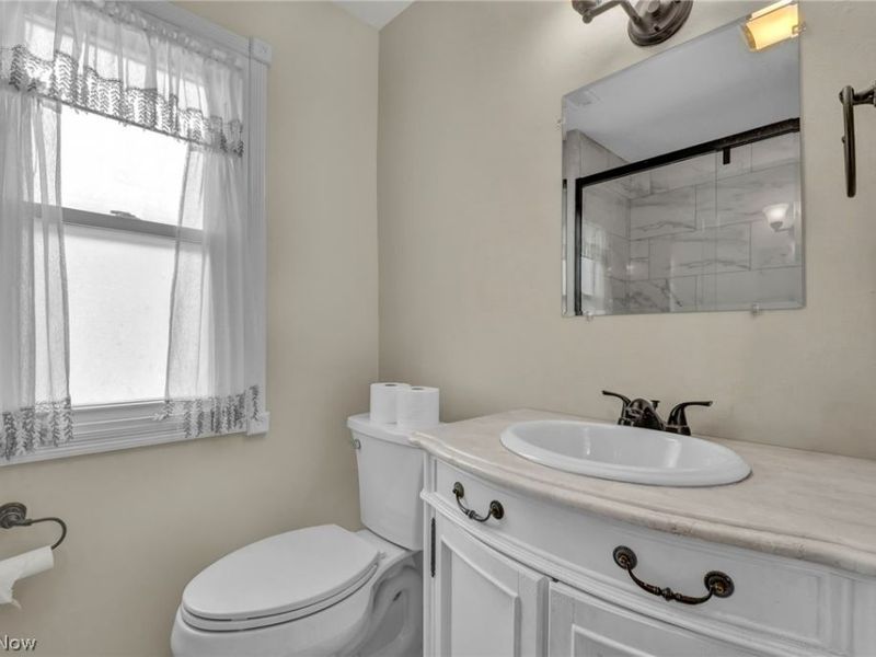 579 Lindberg Boulevard , Berea, OH 44017 Photo 26
