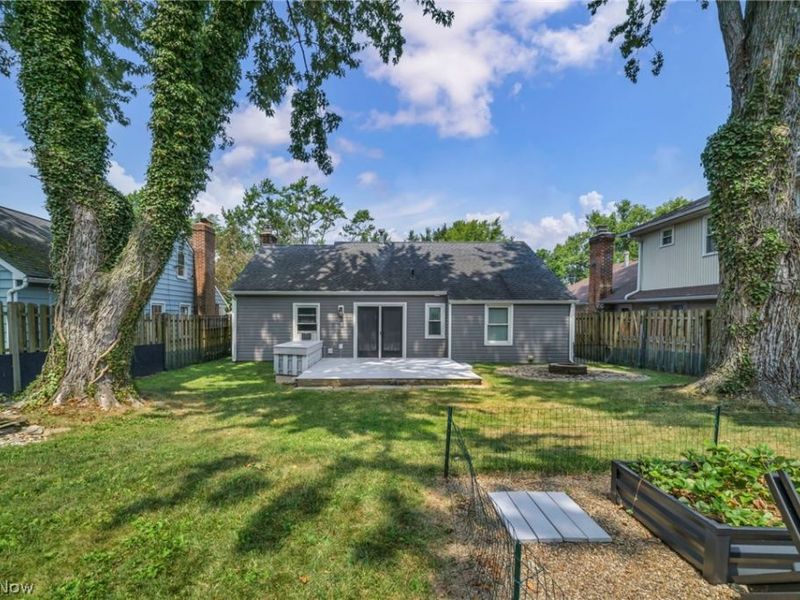 579 Lindberg Boulevard , Berea, OH 44017 Photo 28