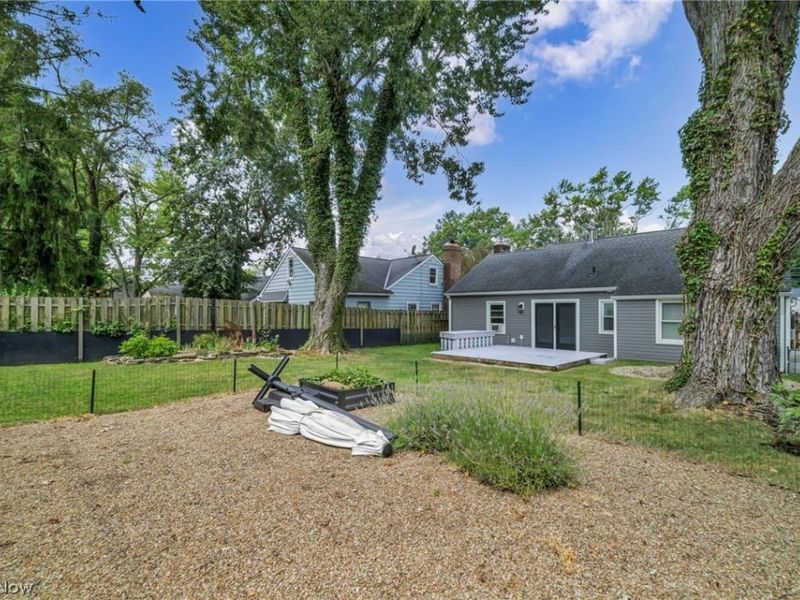 579 Lindberg Boulevard , Berea, OH 44017 Photo 29