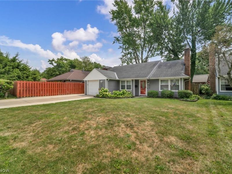 579 Lindberg Boulevard , Berea, OH 44017 Photo 3