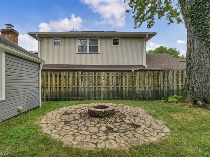 579 Lindberg Boulevard , Berea, OH 44017 Photo 31