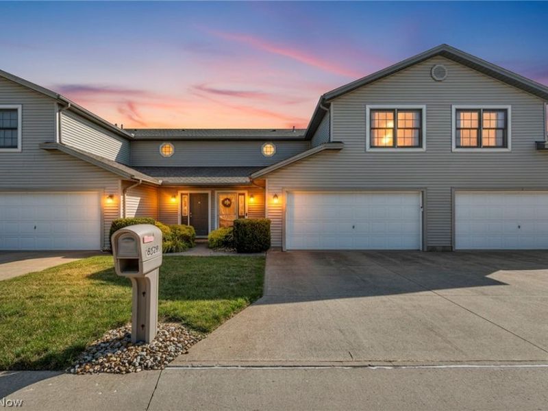 8529 Spencer Court, North Ridgeville, OH 44039 Photo 2