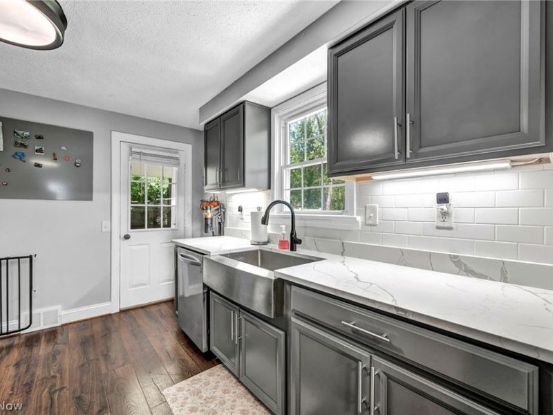226 Baker Street, Berea, OH 44017 Photo 13