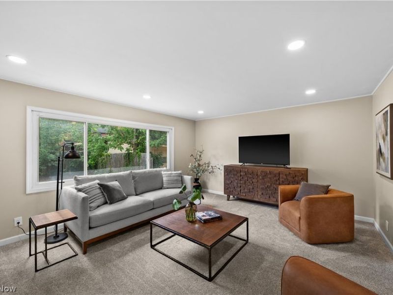 3850 Faversham Road, University Heights, OH 44118 Photo 13