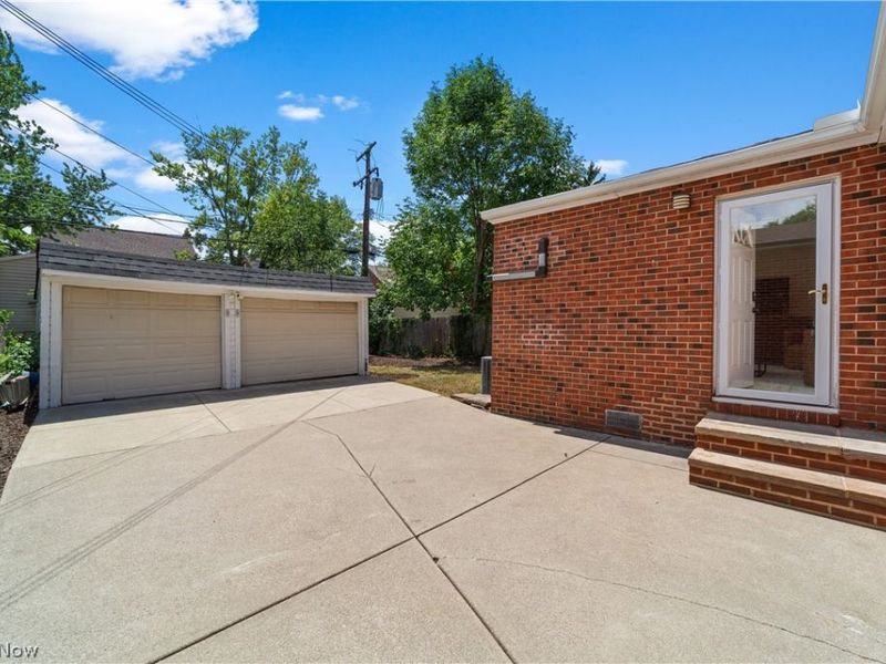 3850 Faversham Road, University Heights, OH 44118 Photo 29