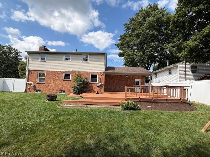 212 Colonial Avenue SE, New Philadelphia, OH 44663 Photo 4