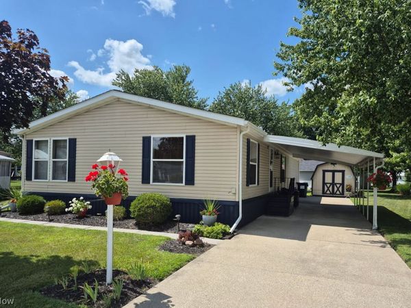 208 Birchbark Drive, Elyria, OH 44035