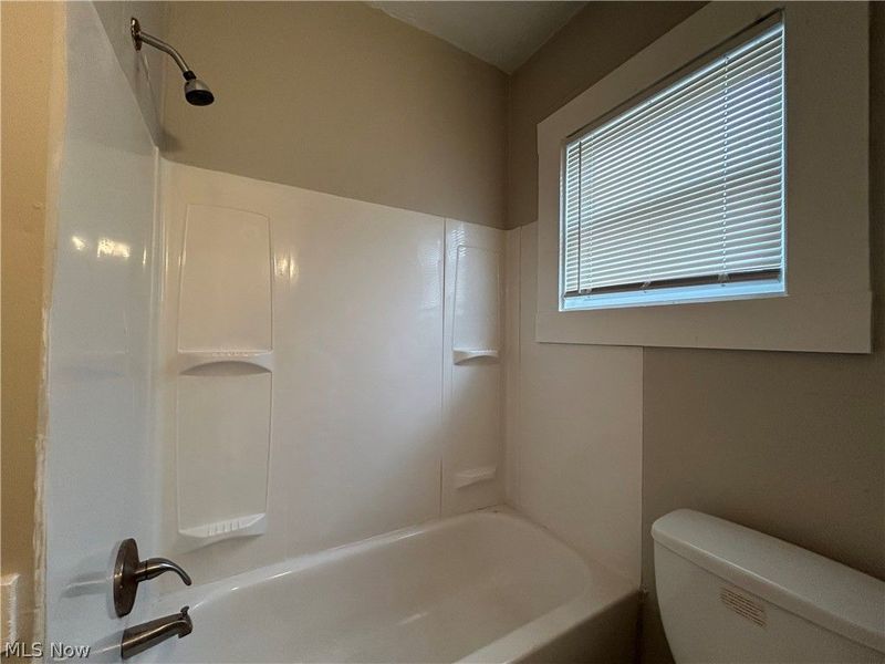 11125 Forest Avenue, Cleveland, OH 44104 Photo 8