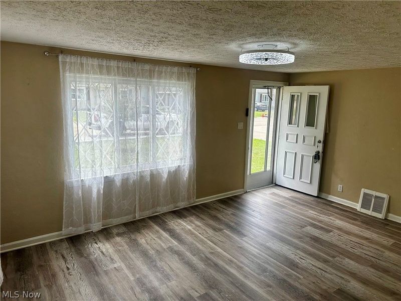 2229 39th Street NW, Canton, OH 44709 Photo 12