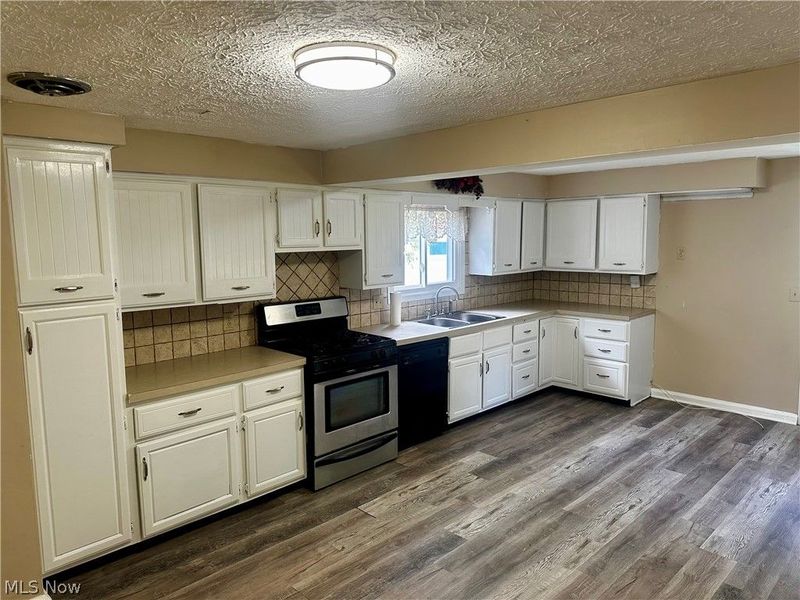 2229 39th Street NW, Canton, OH 44709 Photo 13