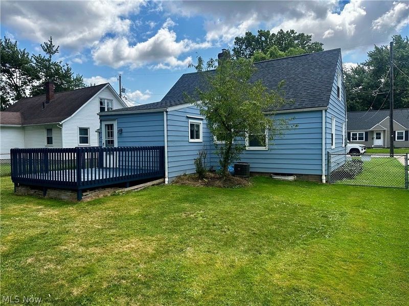 2229 39th Street NW, Canton, OH 44709 Photo 9