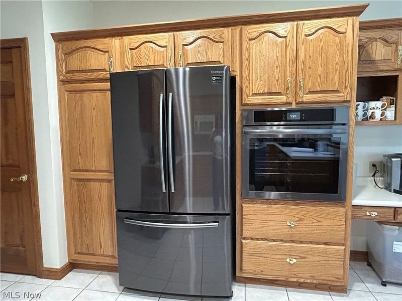 8707 Fairweather Trail, Poland, OH 44514 Photo 11