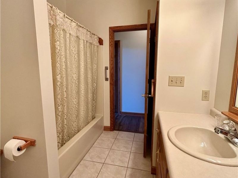 8707 Fairweather Trail, Poland, OH 44514 Photo 22