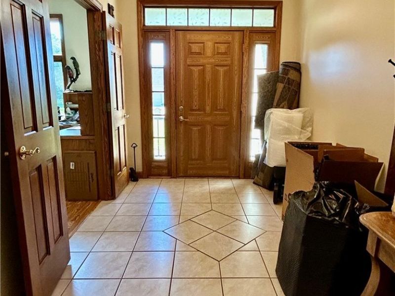 8707 Fairweather Trail, Poland, OH 44514 Photo 3
