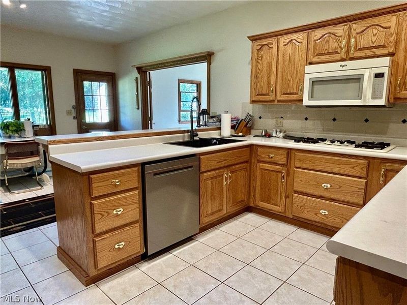 8707 Fairweather Trail, Poland, OH 44514 Photo 8