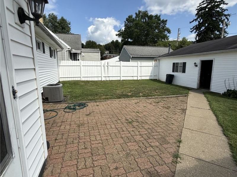 1615 Orange Street , Coshocton, OH 43812 Photo 18