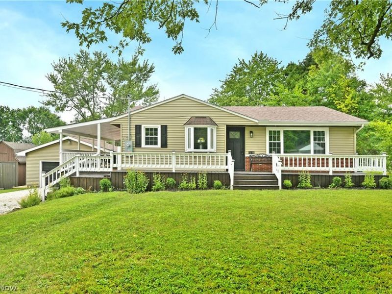 3121 Williams Street NW, Southington, OH 44481 Photo 1
