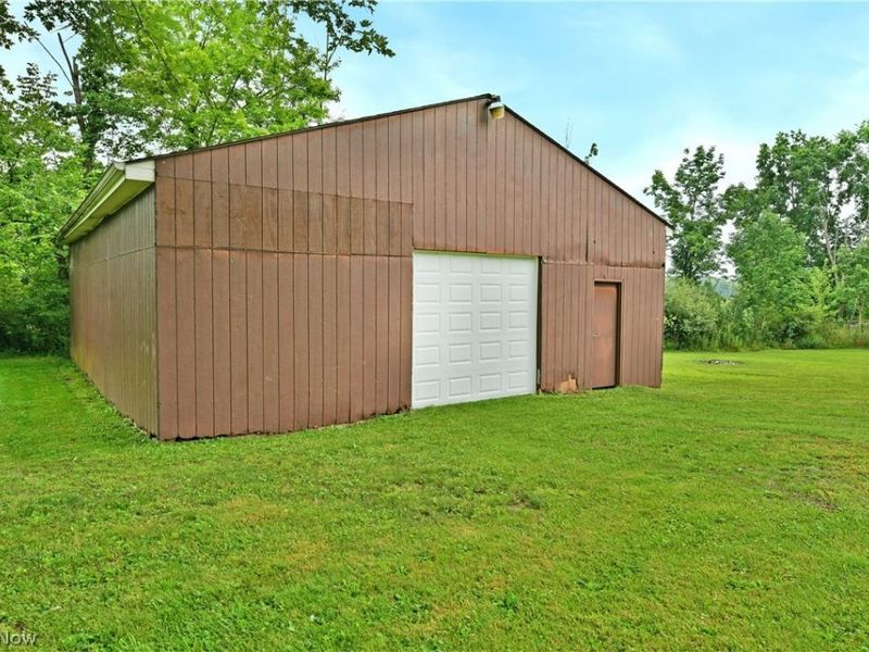 3121 Williams Street NW, Southington, OH 44481 Photo 12