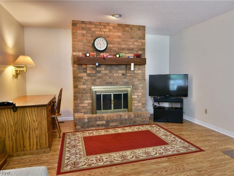 224 Old Oak Drive, Cortland, OH 44410 Photo 21