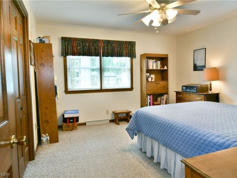 224 Old Oak Drive, Cortland, OH 44410 Photo 28