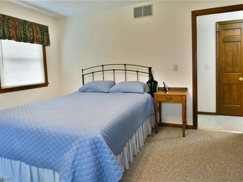 224 Old Oak Drive, Cortland, OH 44410 Photo 29